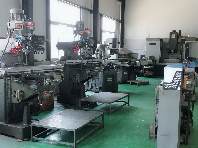 张家港市瑞锦模具有限公司